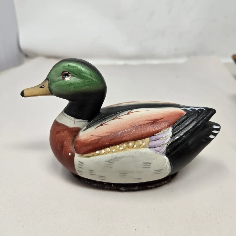 Family Of Ducks Dad Mom & Baby 2 Larger Ones Resin Small Ceramic? Vtg Hand Made